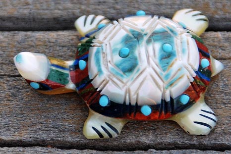 Andrew Quam | Zuni Turtle Fetish | Penfield Gallery of Indian Arts | Albuquerque, New Mexico